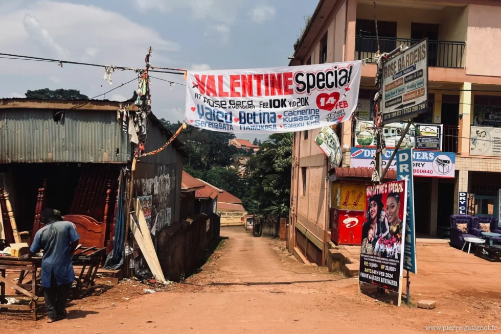 Plateau de tournage en activité en Ouganda